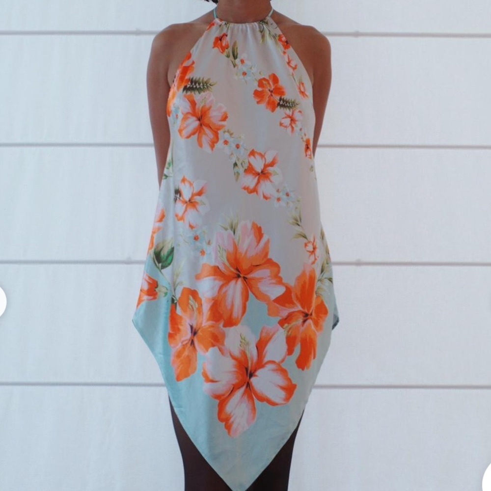 NWT Victorias Secret Handkerchief Halter Slip Dress szM